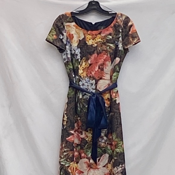 Adrianna-Papell floral short sleeves long gown - Picture 6 of 11